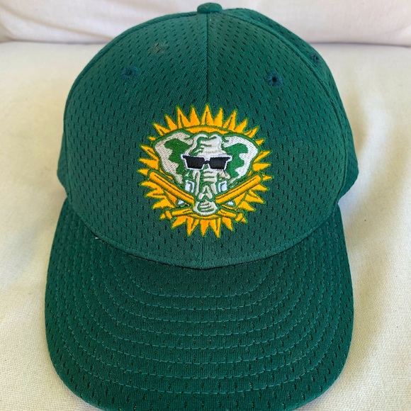Vintage New Era Diamond Collection Stomper Oakland Athletics As fitted hat 7 1/8 - Picture 1 of 4